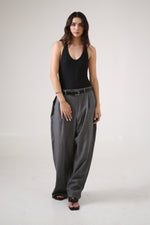 Cargar imagen en el visor de la galería, PANTALÓN URRARA - TALLA M - GRIS
