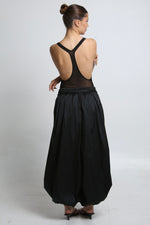 Cargar imagen en el visor de la galería, SAORI PANTS - UNITALLA - NEGRO SATINADO

