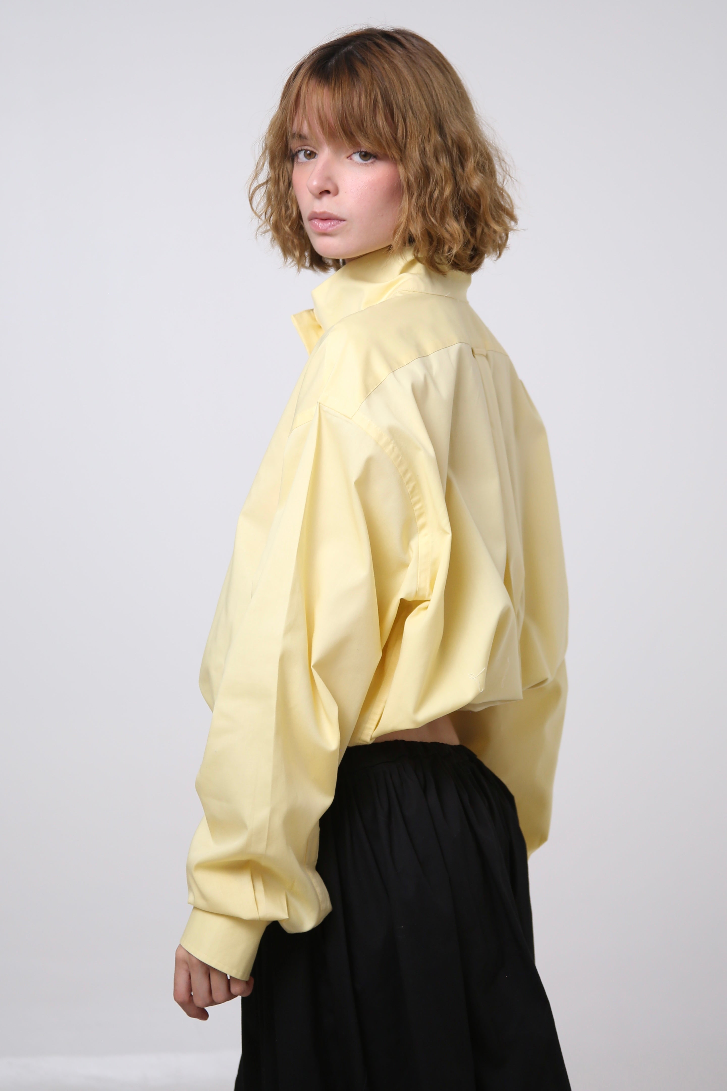 CAMISA NEKKU - TALLA M/L - AMARILLA