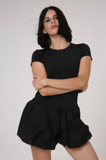 Cargar imagen en el visor de la galería, SHORT SAORI - UNITALLA - NEGRO
