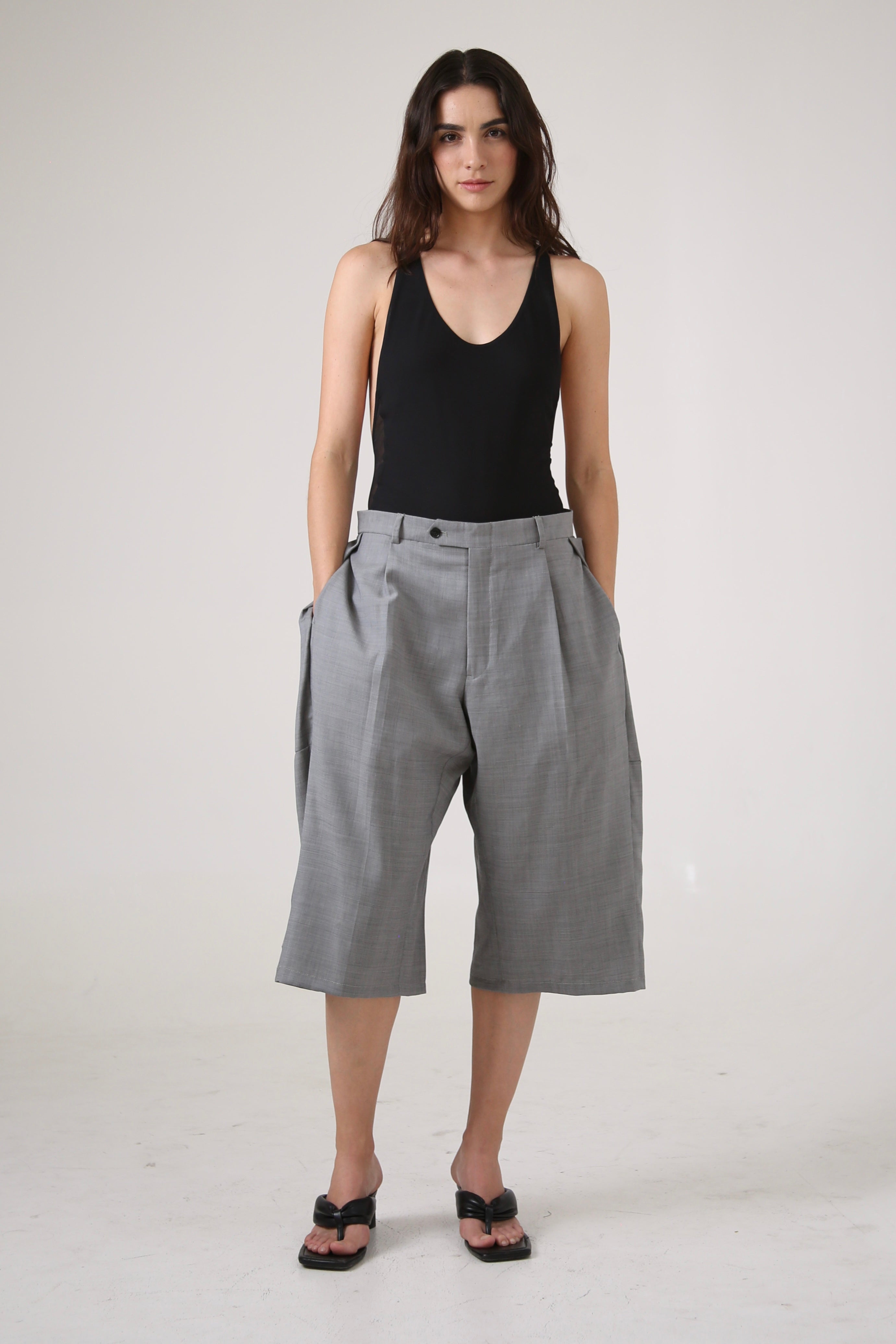 BERMUDAS URRARA - TALLA M - GRIS