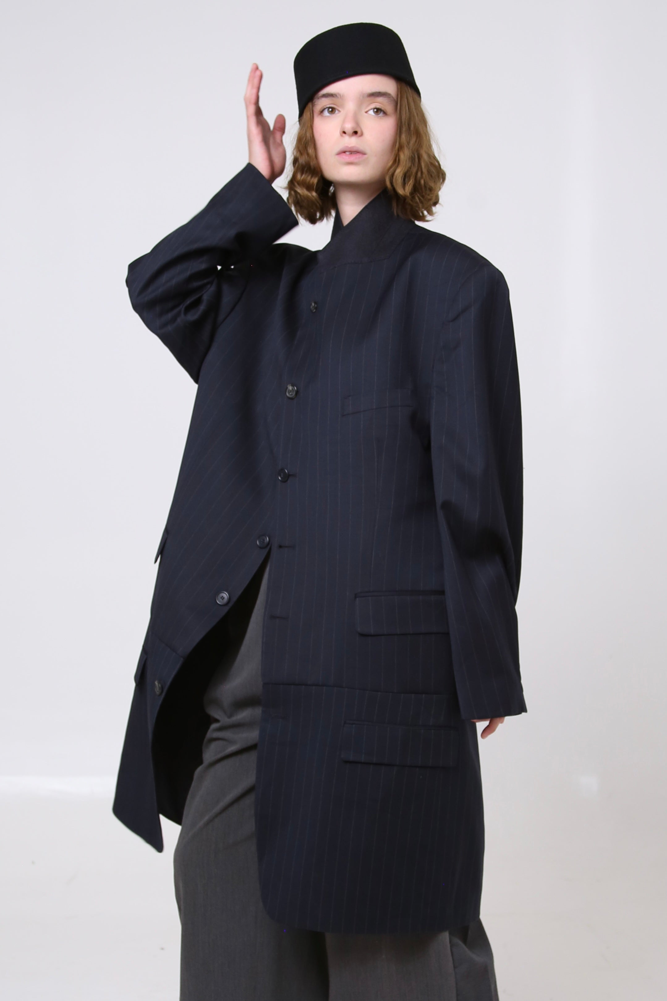 ABRIGO JIN - TALLA L - AZUL RAYA DIPLOMÁTICA