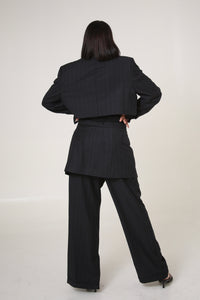 PANTALÓN SUKA - TALLA M - AZUL MARINO RAYAS
