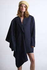 Cargar imagen en el visor de la galería, BLAZER MANTO - TALLA S/M - AZUL MARINO RAYAS

