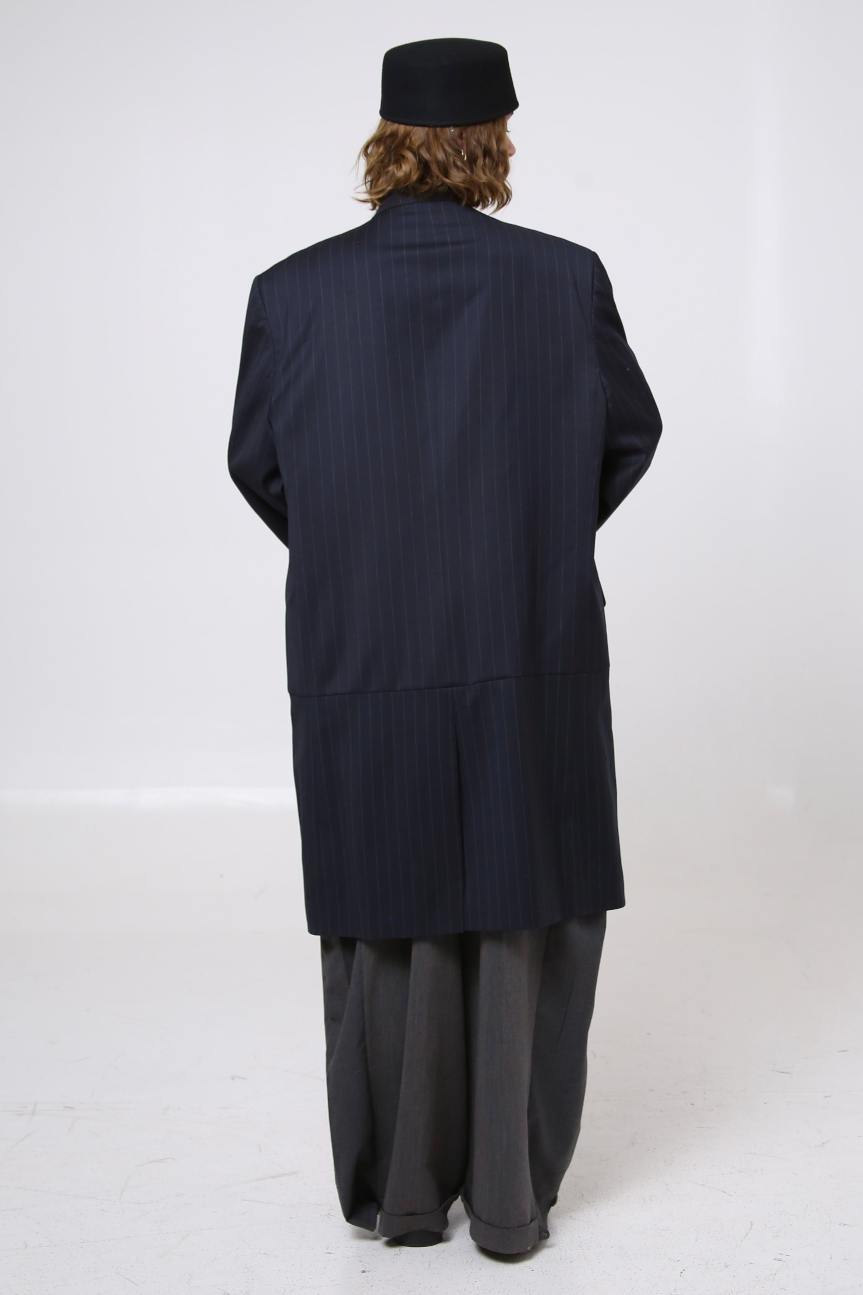 ABRIGO JIN - TALLA L - AZUL RAYA DIPLOMÁTICA