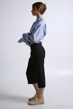 Cargar imagen en el visor de la galería, PANTALONES CAPRI - TALLA S - NEGRO
