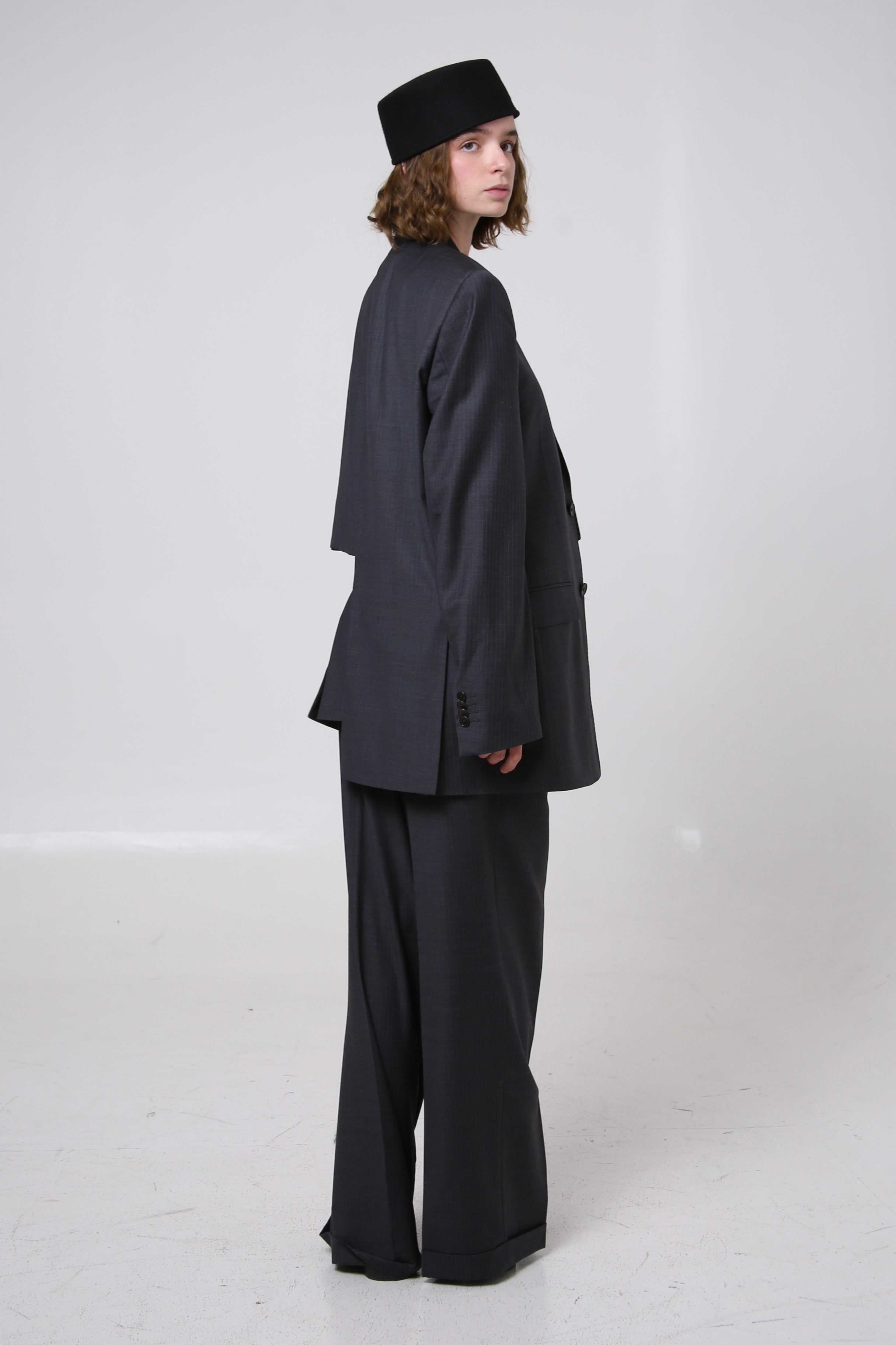 SUIT SUKA - TALLA M - GRIS OXFORD