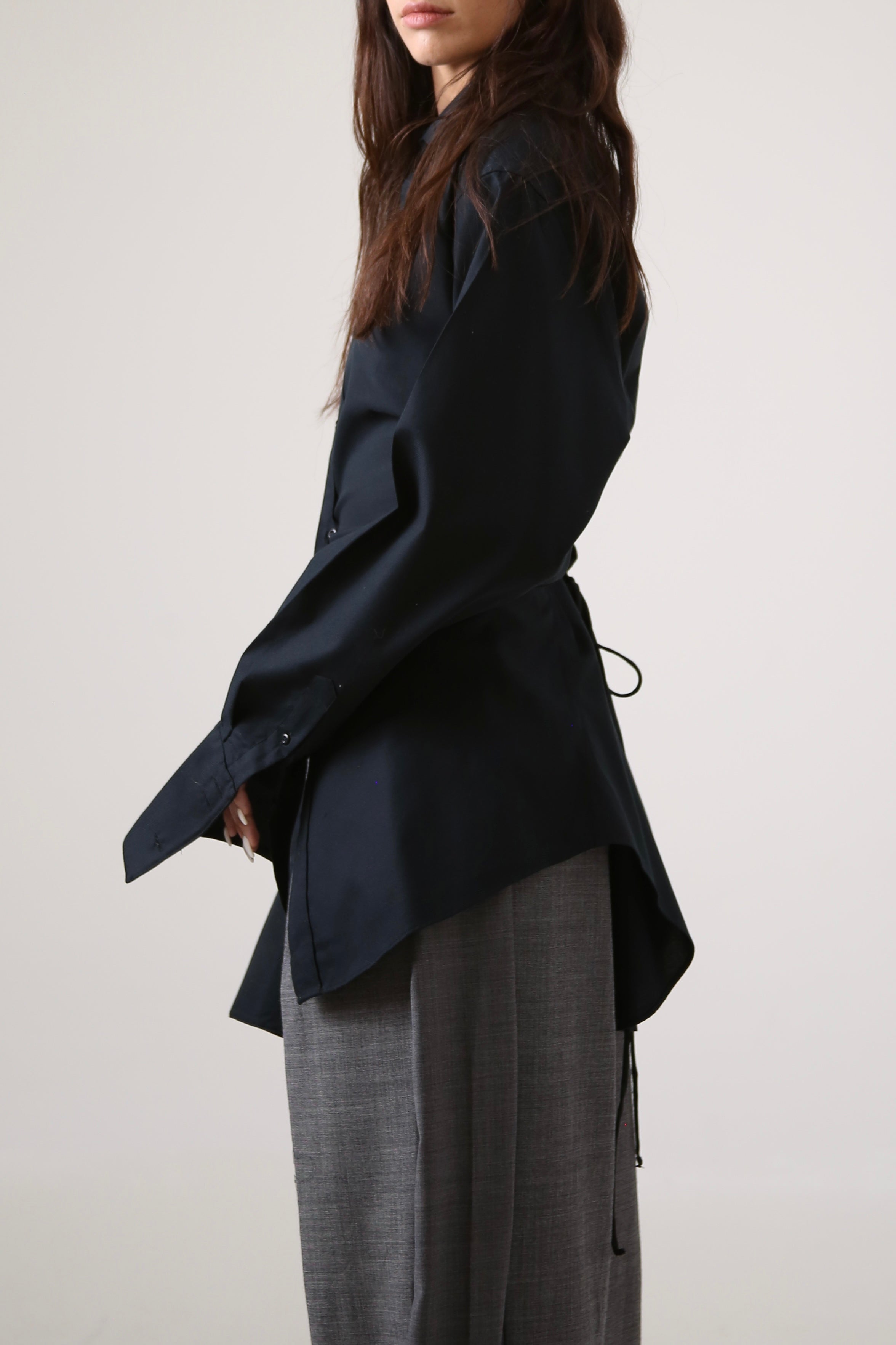 CAMISA KURO - TALLA M - NEGRA