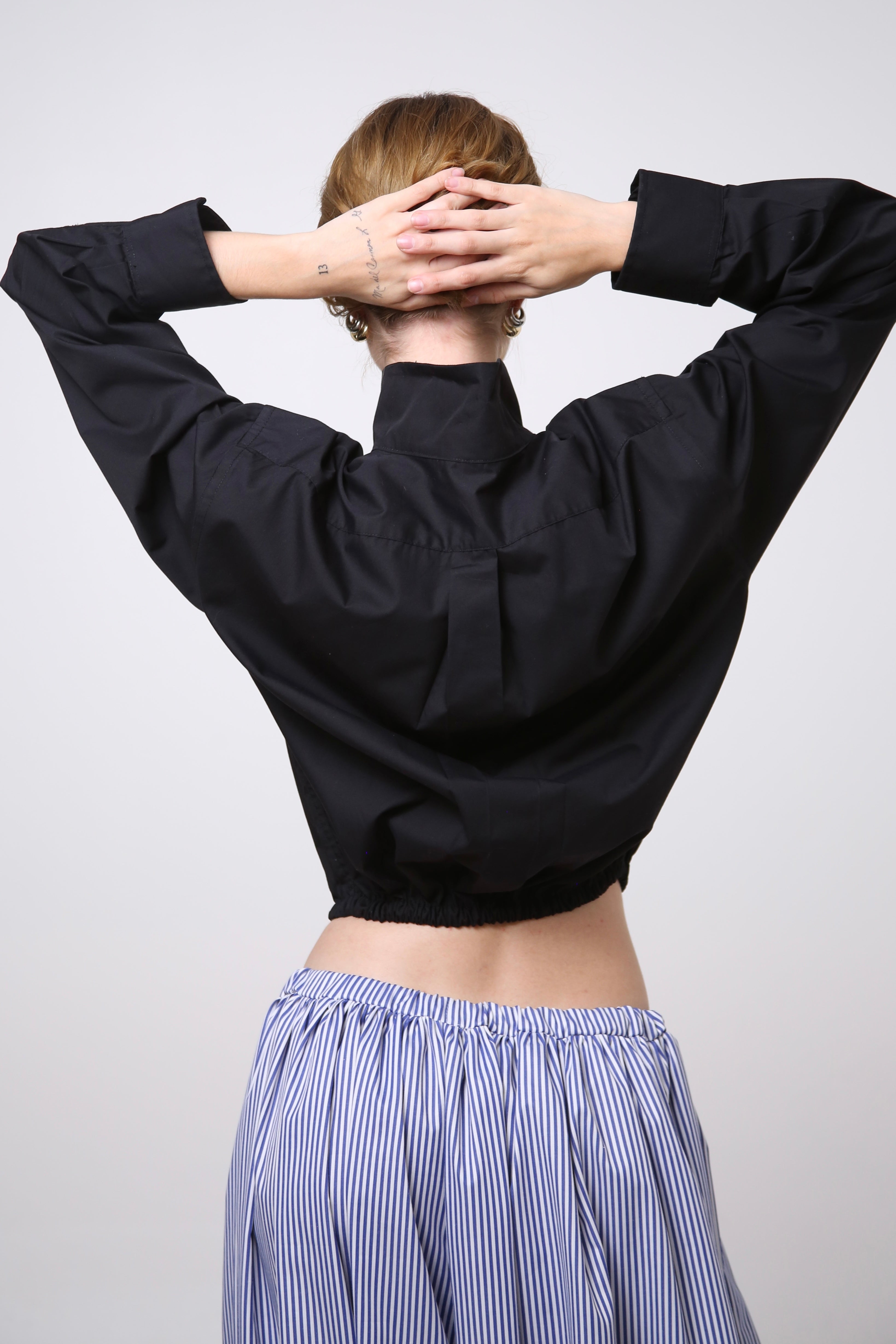 CAMISA NEKKU - TALLA S/M - NEGRA