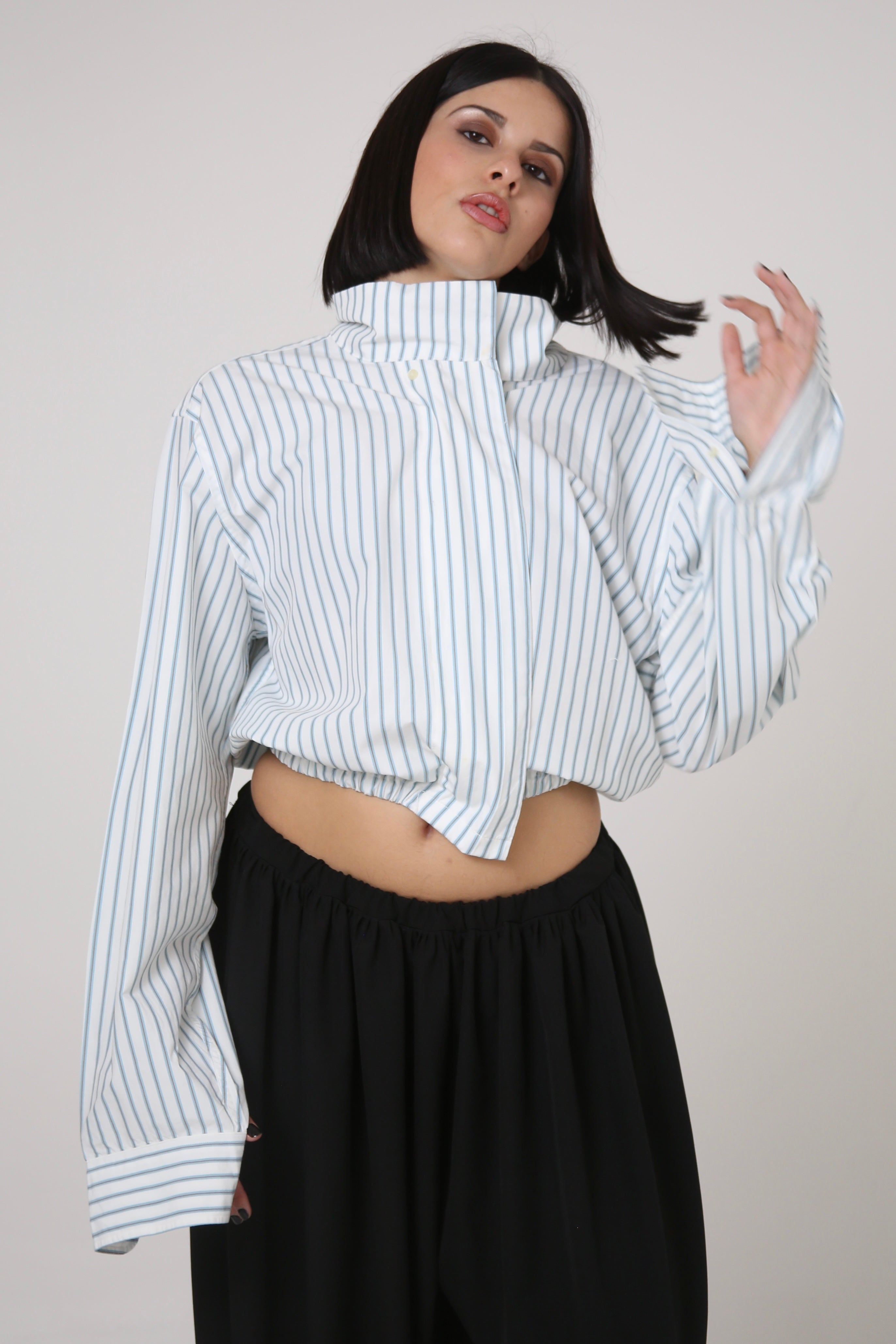 CAMISA NEKKU - TALLA M - BLANCA RAYS AZULES