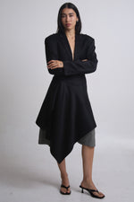 Cargar imagen en el visor de la galería, BLAZER CAPA - NEGRO - TALLA M
