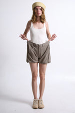 Cargar imagen en el visor de la galería, SHORTS NETSU - TALLA M - BEIGE CUADROS
