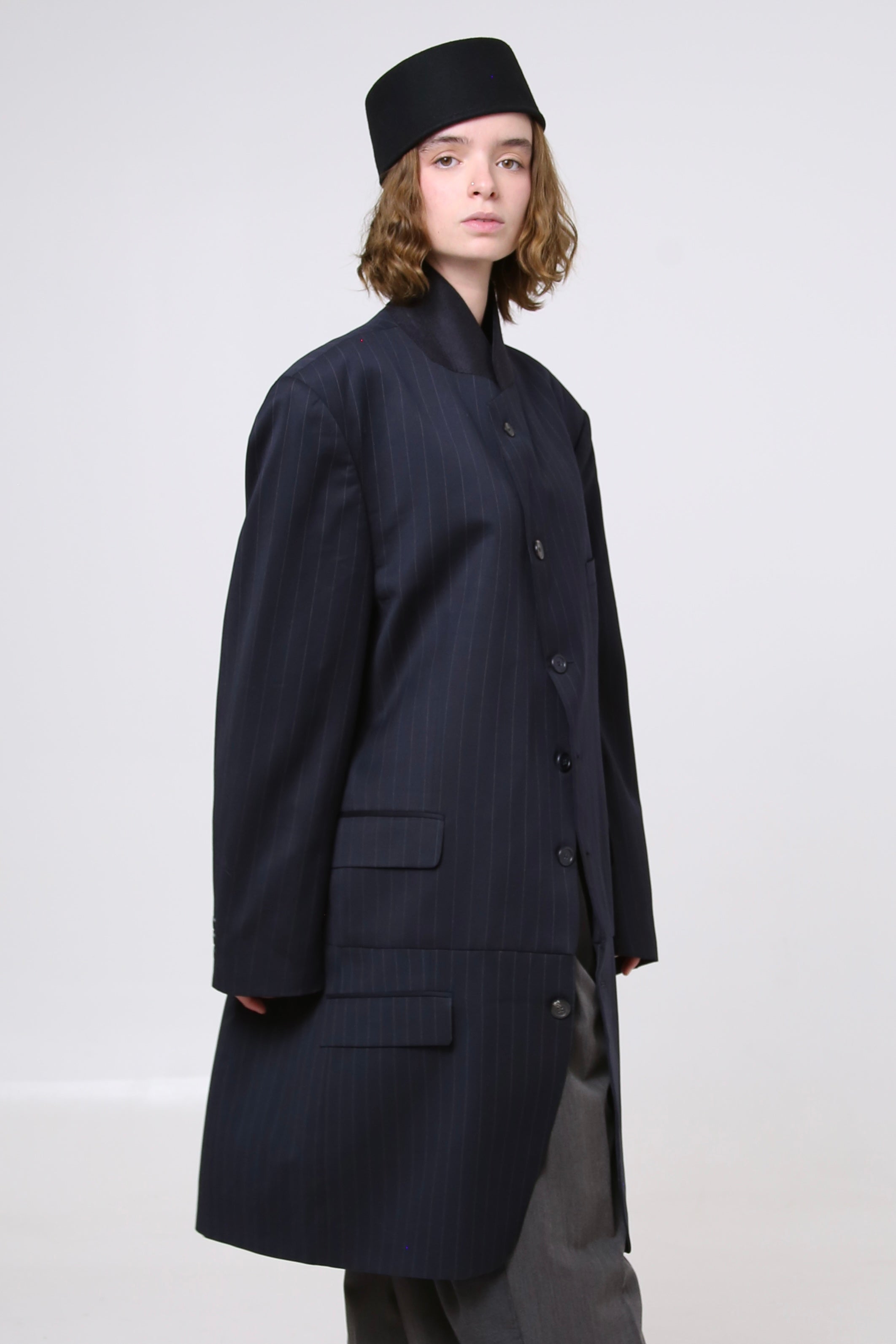 ABRIGO JIN - TALLA L - AZUL RAYA DIPLOMÁTICA