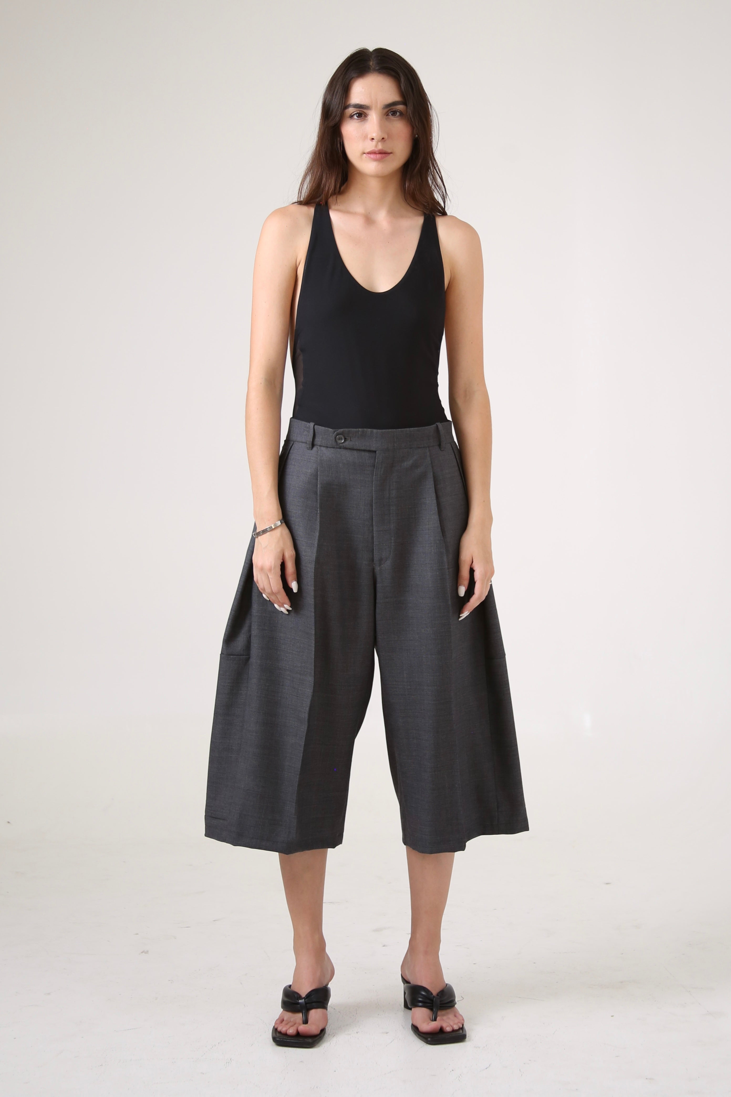 BERMUDAS URRARA - TALLA M - GRIS