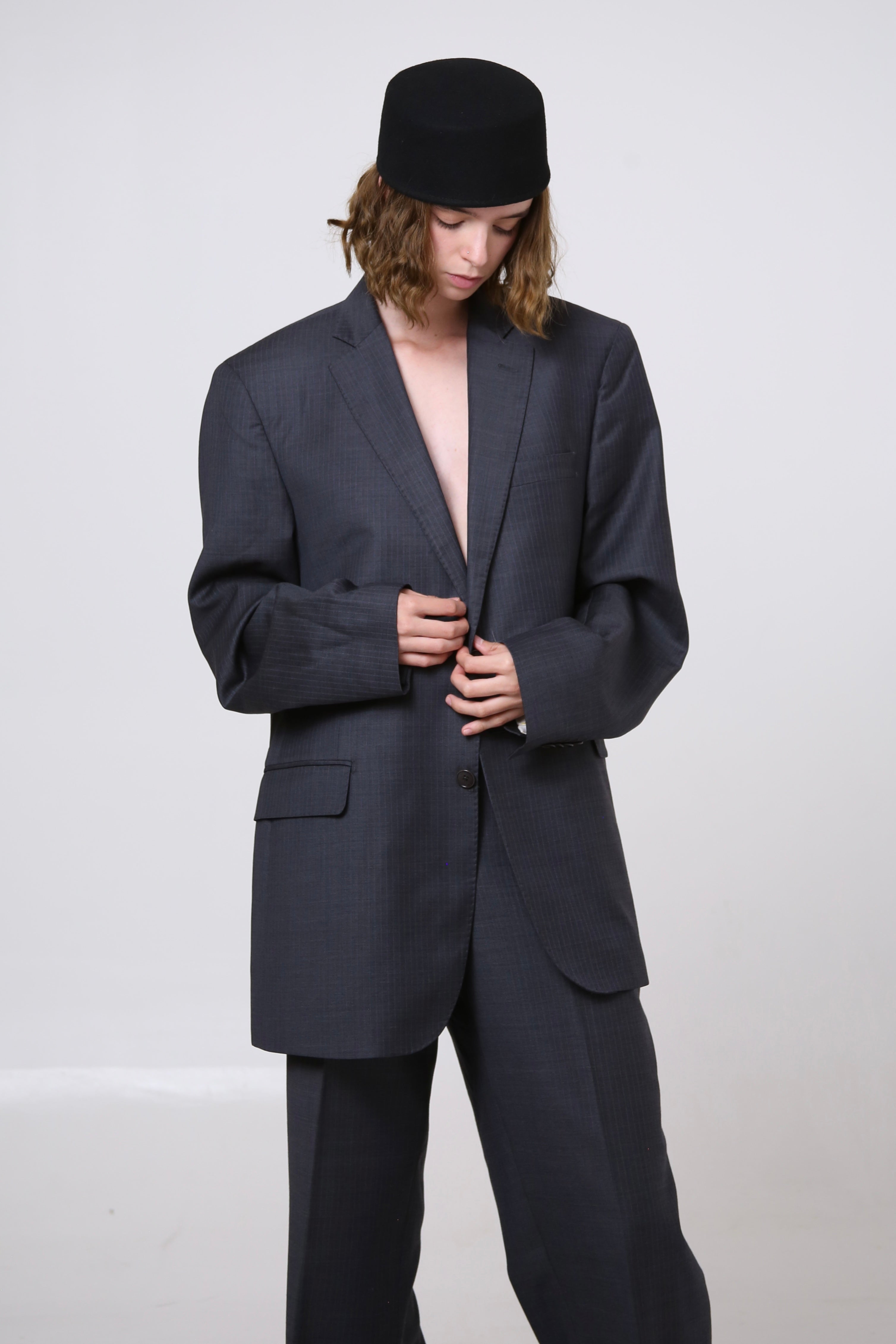 SUIT SUKA - TALLA M - GRIS OXFORD