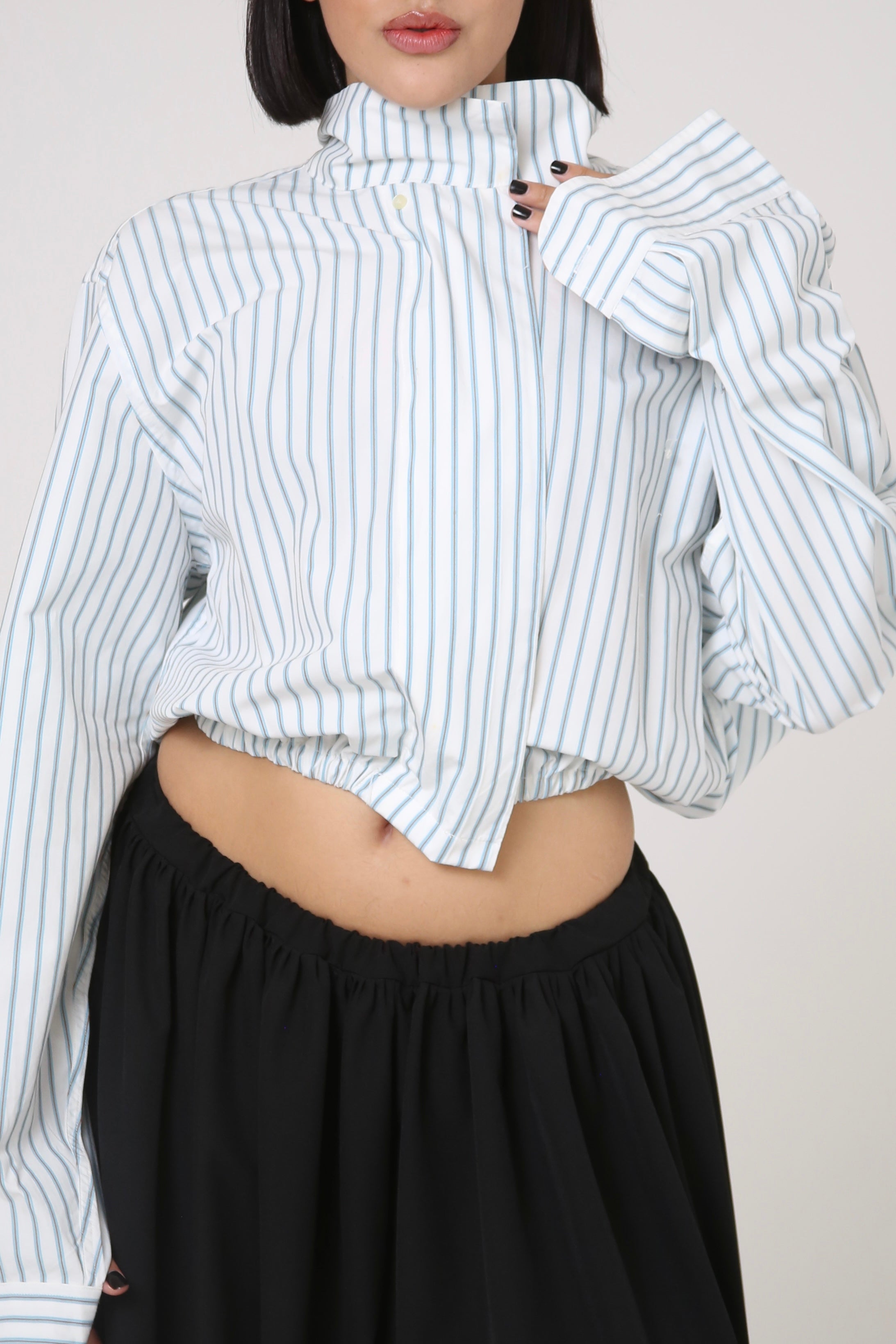 CAMISA NEKKU - TALLA M - BLANCA RAYS AZULES