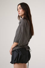 Cargar imagen en el visor de la galería, CAMISA KURO - TALLA M
