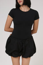Cargar imagen en el visor de la galería, SHORT SAORI - UNITALLA - NEGRO
