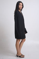 Cargar imagen en el visor de la galería, BLAZER KIYO - NEGRO - TALLA M/L
