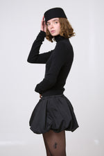 Cargar imagen en el visor de la galería, SHORT SAORI - TALLA S/M - NEGRO SATINADO
