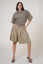 Cargar imagen en el visor de la galería, BERMUDAS URRARA - TALLA M - BEIGE

