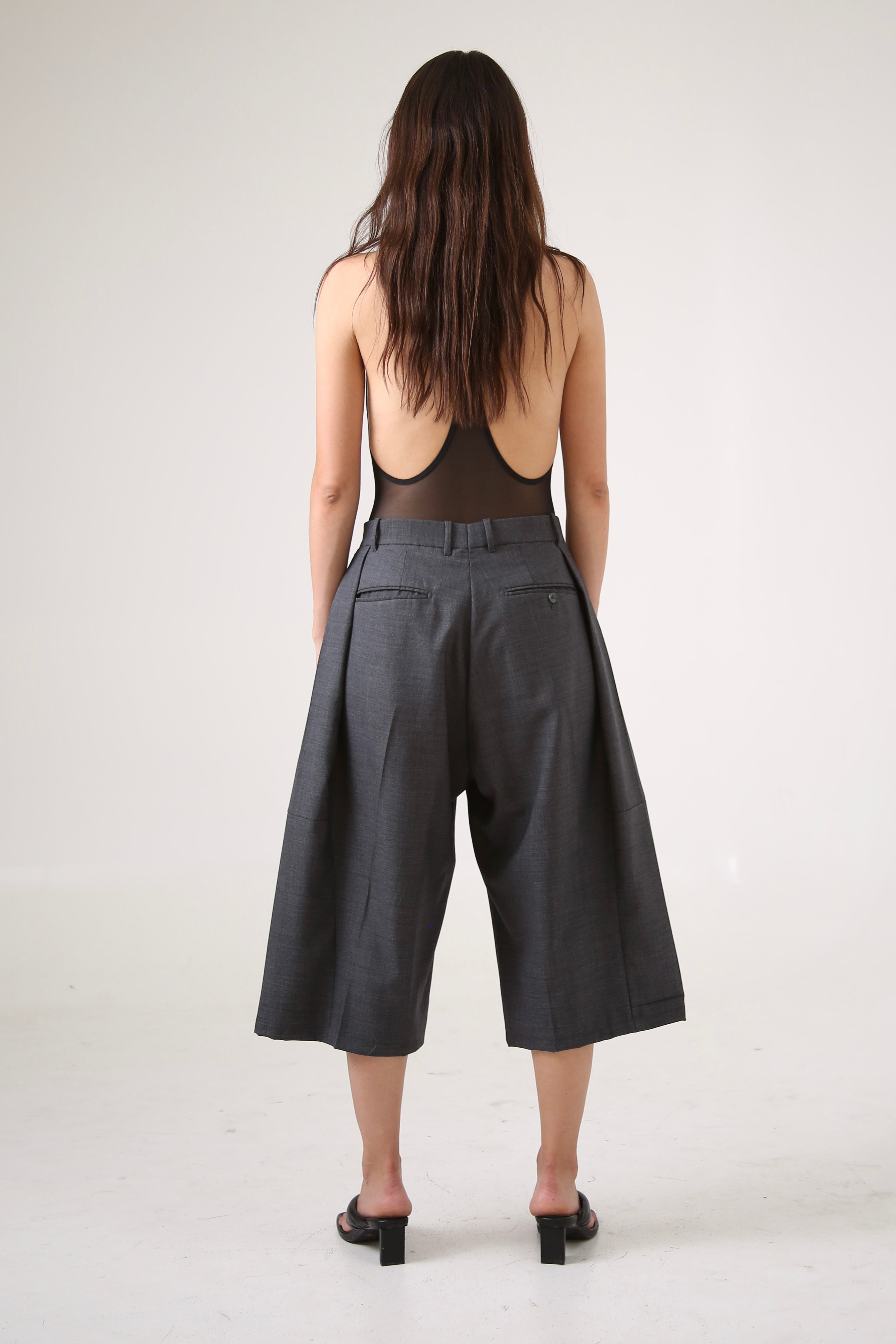 BERMUDAS URRARA - TALLA M - GRIS