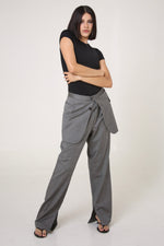 Cargar imagen en el visor de la galería, PANTALÓN SUKA - TALLA M  - GRIS
