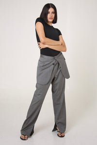 PANTALÓN SUKA - TALLA M  - GRIS