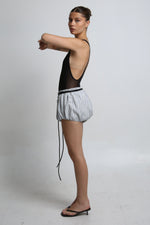 Cargar imagen en el visor de la galería, MINI SHORTS BURU - TALLA S/M

