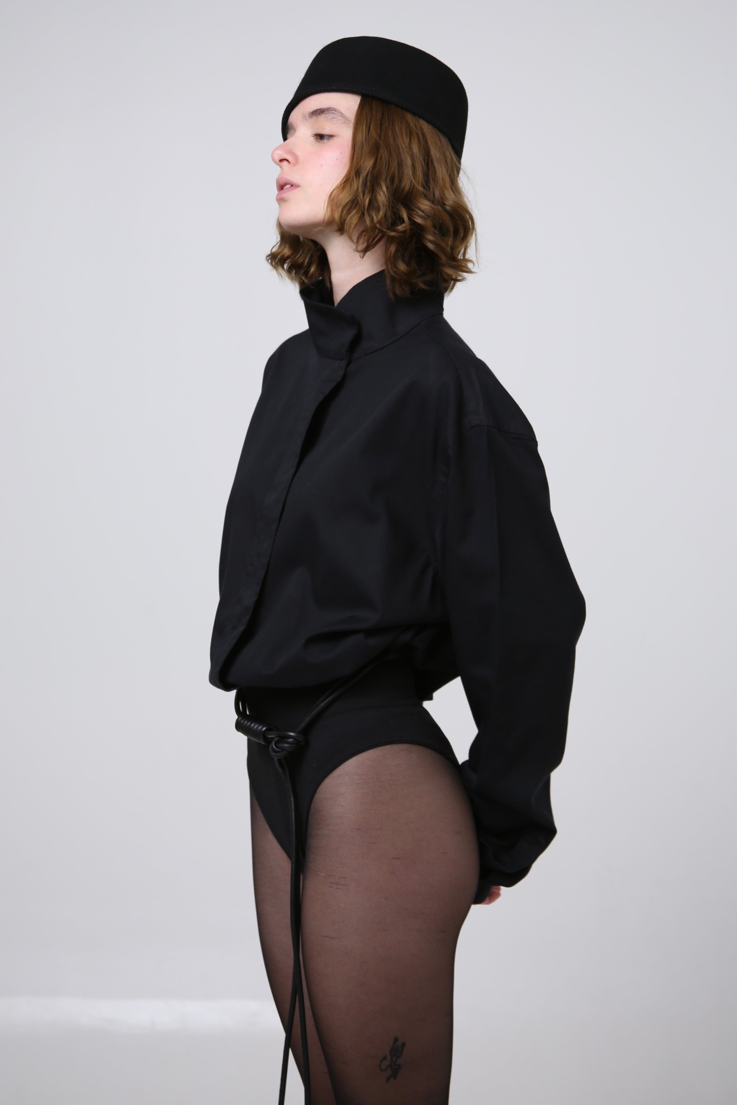 CAMISA NEKKU - TALLA S/M - NEGRO