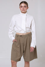 Cargar imagen en el visor de la galería, BERMUDA URRARA - TALLA S - BEIGE
