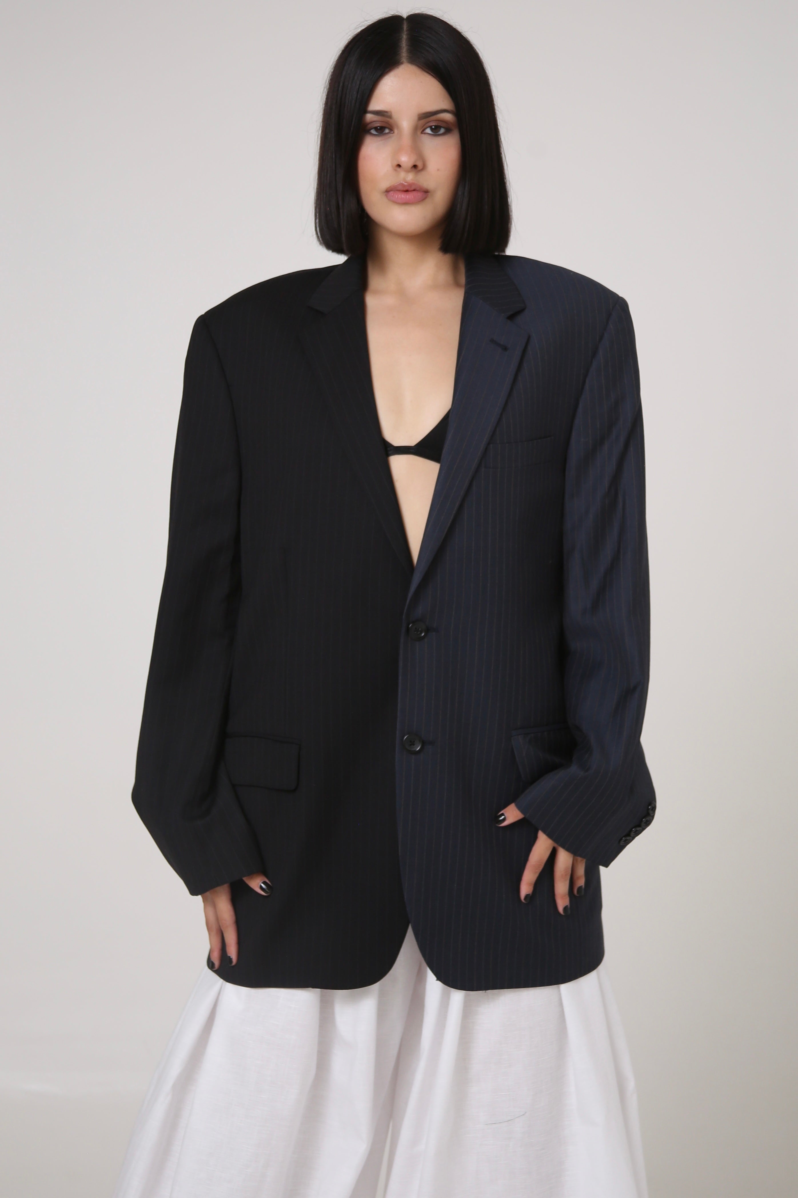 BLAZER DU - TALLA M - MITAD GRIS OXFORD Y AZUL RAYAS DIPLOMÁTICAS
