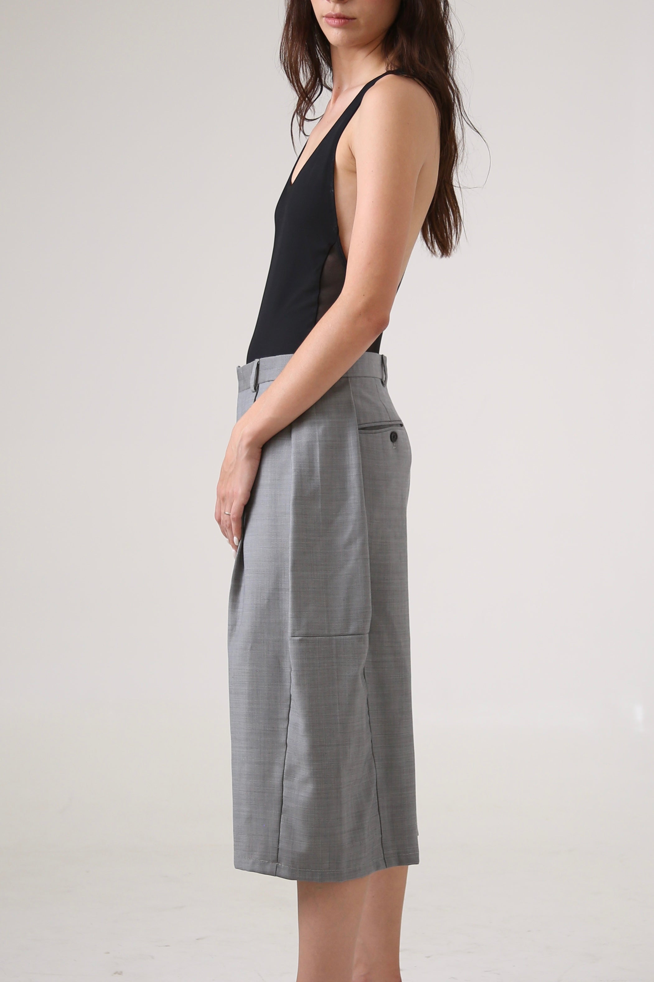 BERMUDAS URRARA - TALLA M - GRIS