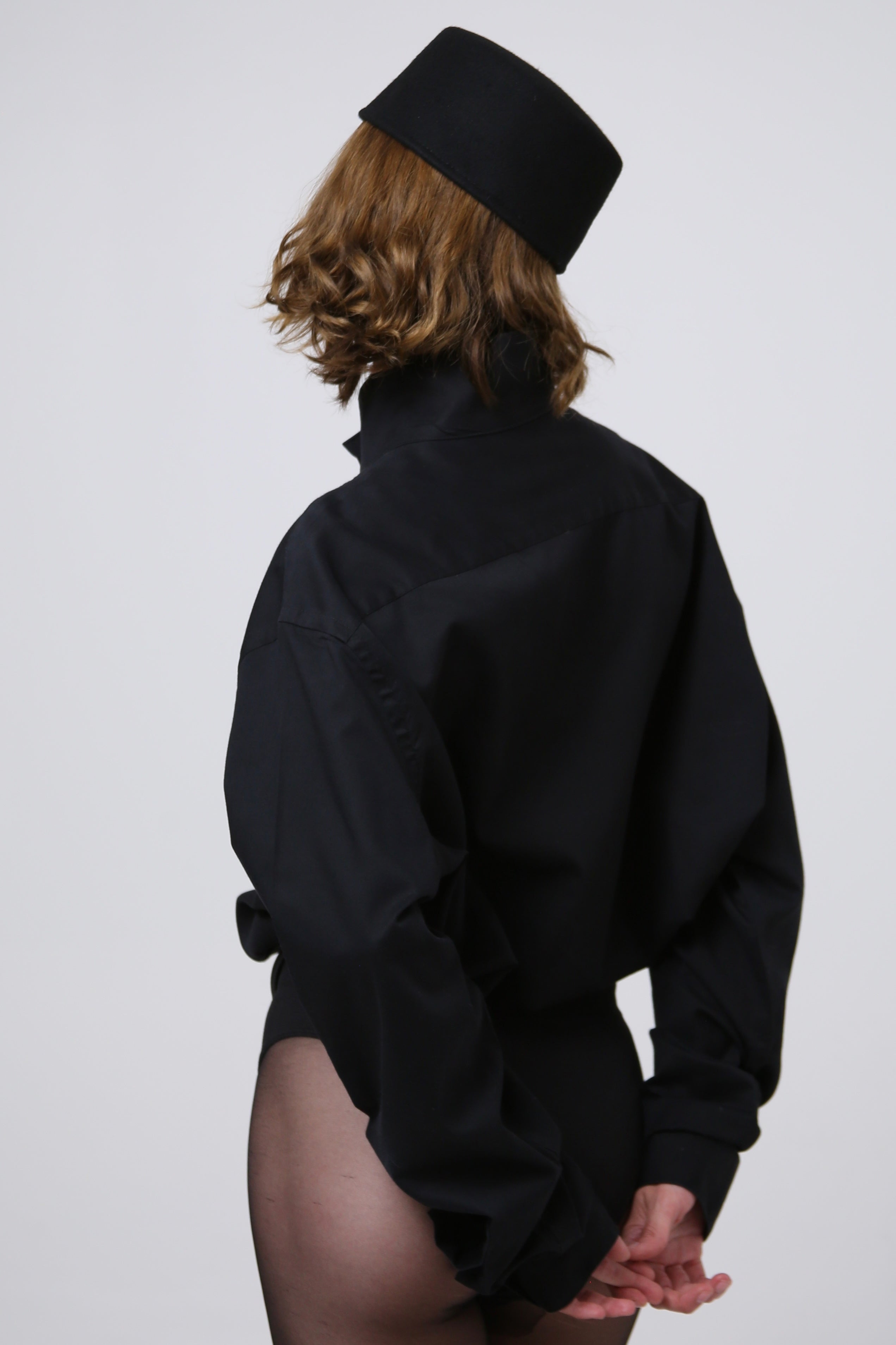 CAMISA NEKKU - TALLA S/M - NEGRO