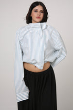 Cargar imagen en el visor de la galería, CAMISA NEKKU - TALLA M - BLANCA RAYS AZULES
