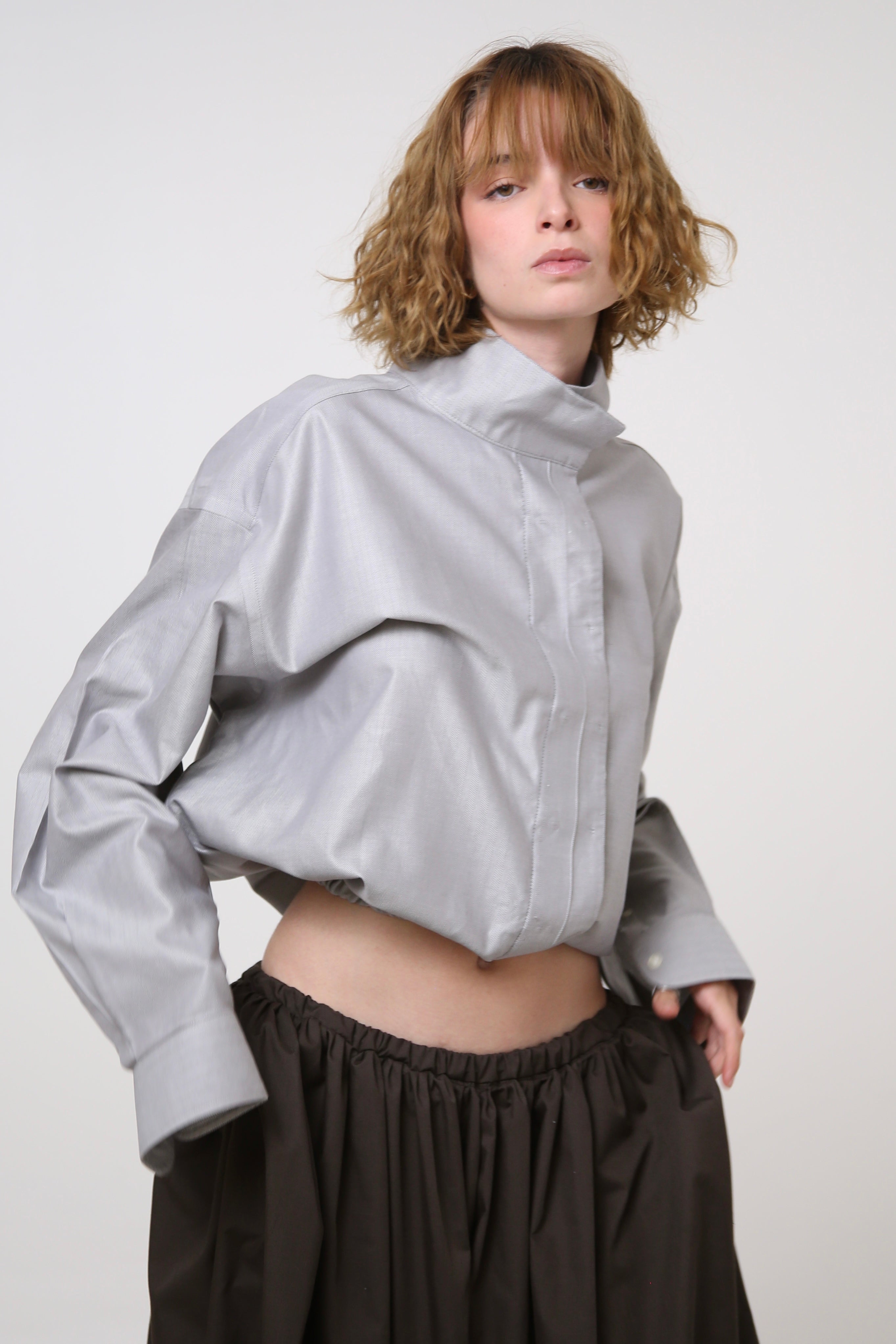 CAMISA NEKKU - TALLA M/L - GRIS TEXTURA RAYAS