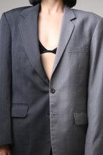 Cargar imagen en el visor de la galería, BLAZER DU - TALLA S - MITAD GRIS CLARO y GRIS OSCURO RAYA DIPLOMÁTICAS
