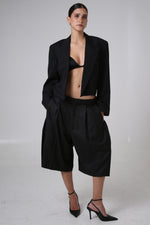 Cargar imagen en el visor de la galería, BERMUDA URRARA - TALLA M - NEGRO
