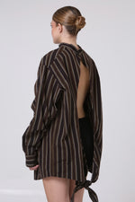 Cargar imagen en el visor de la galería, CAMISA ENSO - UNITALLA - CAFÉ RAYAS
