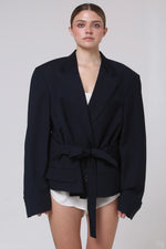 Cargar imagen en el visor de la galería, BLAZER KOTO - TALLA M/L - AZUL MARINO TEXTURA RAYAS
