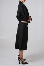 Cargar imagen en el visor de la galería, BERMUDA URRARA - TALLA M - NEGRO
