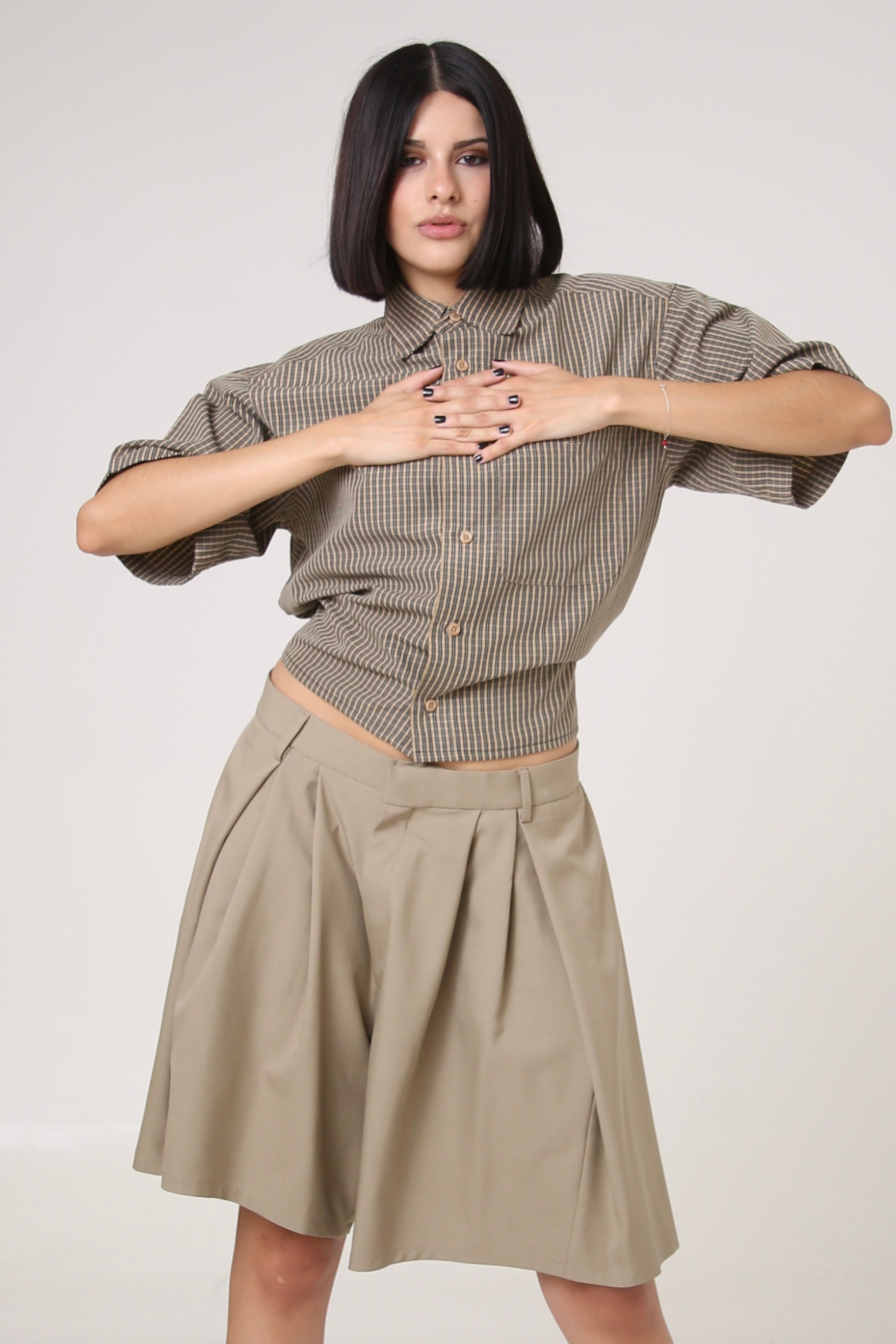 BERMUDAS URRARA - TALLA M - BEIGE