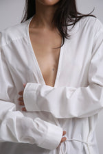 Cargar imagen en el visor de la galería, CAMISA KIMONO - UNITALLA
