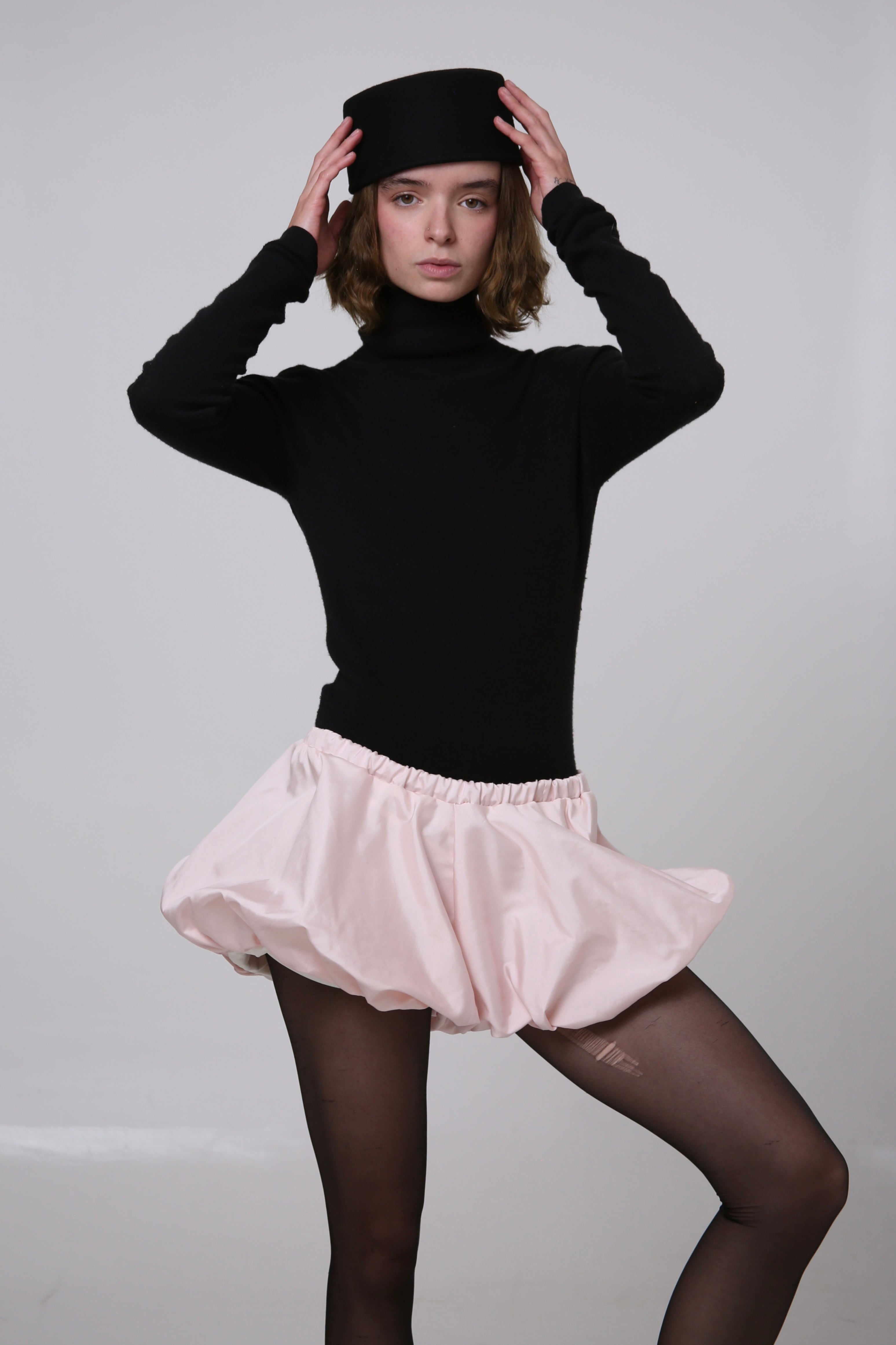 SHORT SAORI - TALLA S/M - ROSA SATINADO