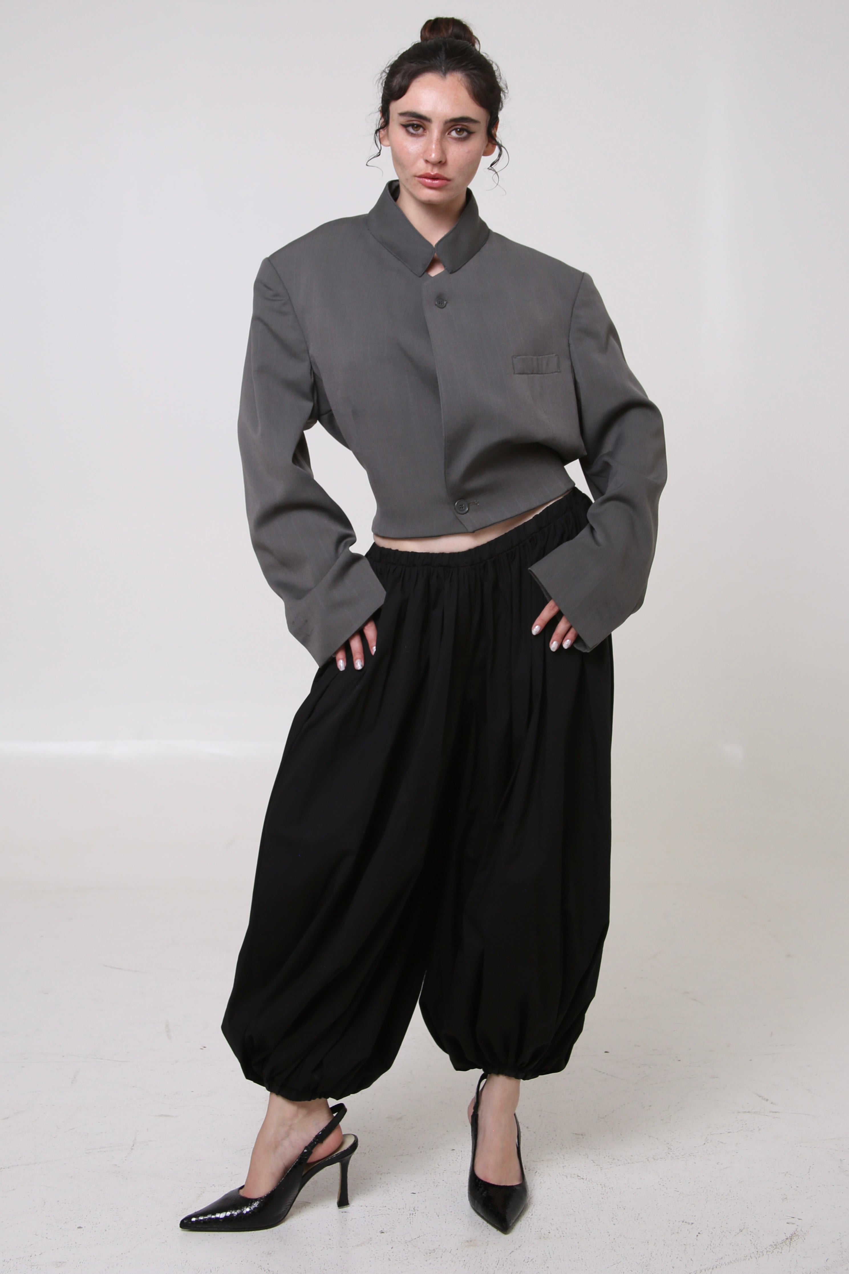 BLAZER KEI - TALLA M - GRIS TEXTURA RAYAS
