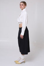 Cargar imagen en el visor de la galería, BERMUDA URRARA - TALLA M - AZUL MARINA
