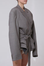 Cargar imagen en el visor de la galería, BLAZER KOTO - TALLA M/L - GRIS
