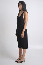 Cargar imagen en el visor de la galería, PANTALON CAPRI - TALLA S - NEGRO
