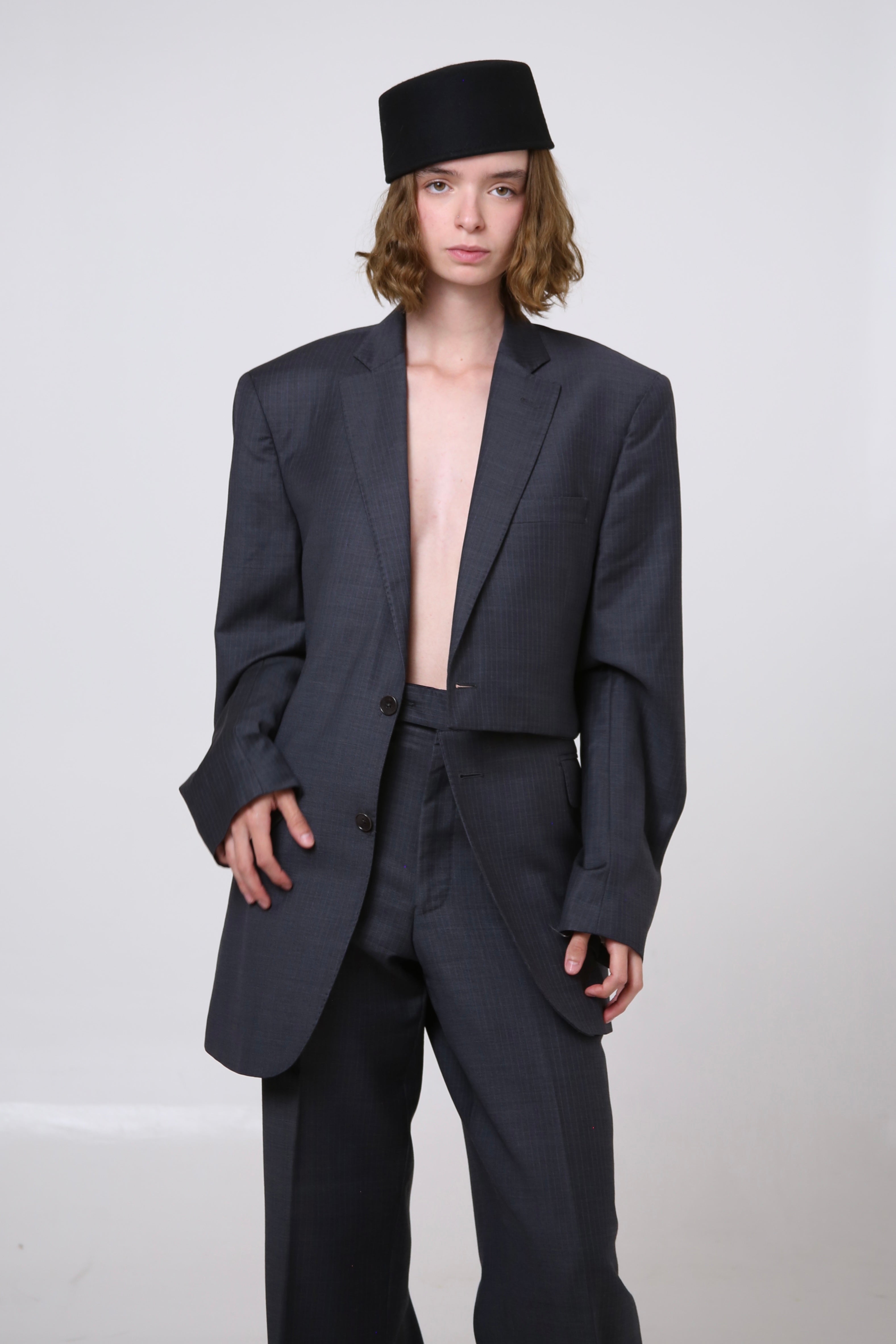 SUIT SUKA - TALLA M - GRIS OXFORD