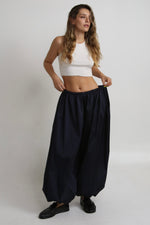 Cargar imagen en el visor de la galería, PANTALÓN SAORI - UNITALLA - AZUL SATINADO
